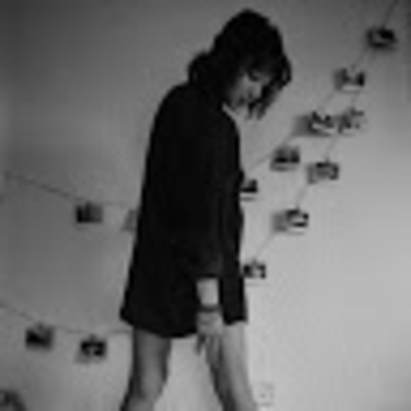 Meet your Posher, Amy - Picture 1 of 1